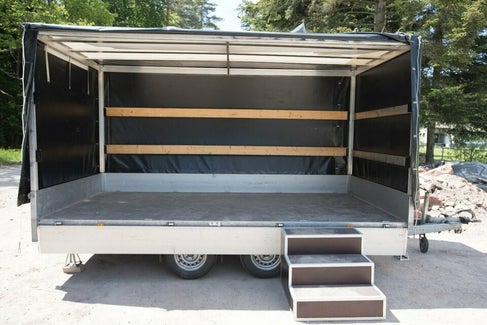 Mobile hotsell Trailerbühne Stage Bühne Open Air Rundbogen 8x6m mieten