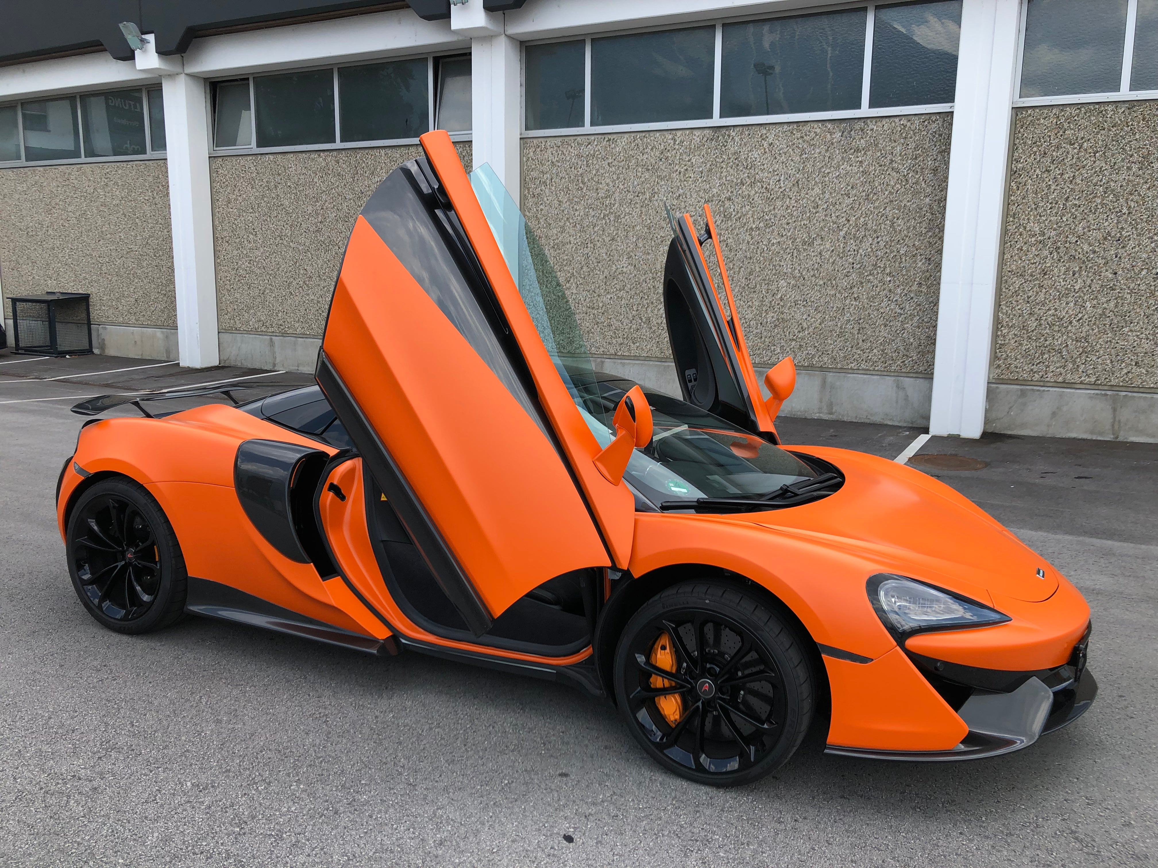 McLaren hotsell 570GT mieten Sportwagen Hochzeit Berlin Auto Exot