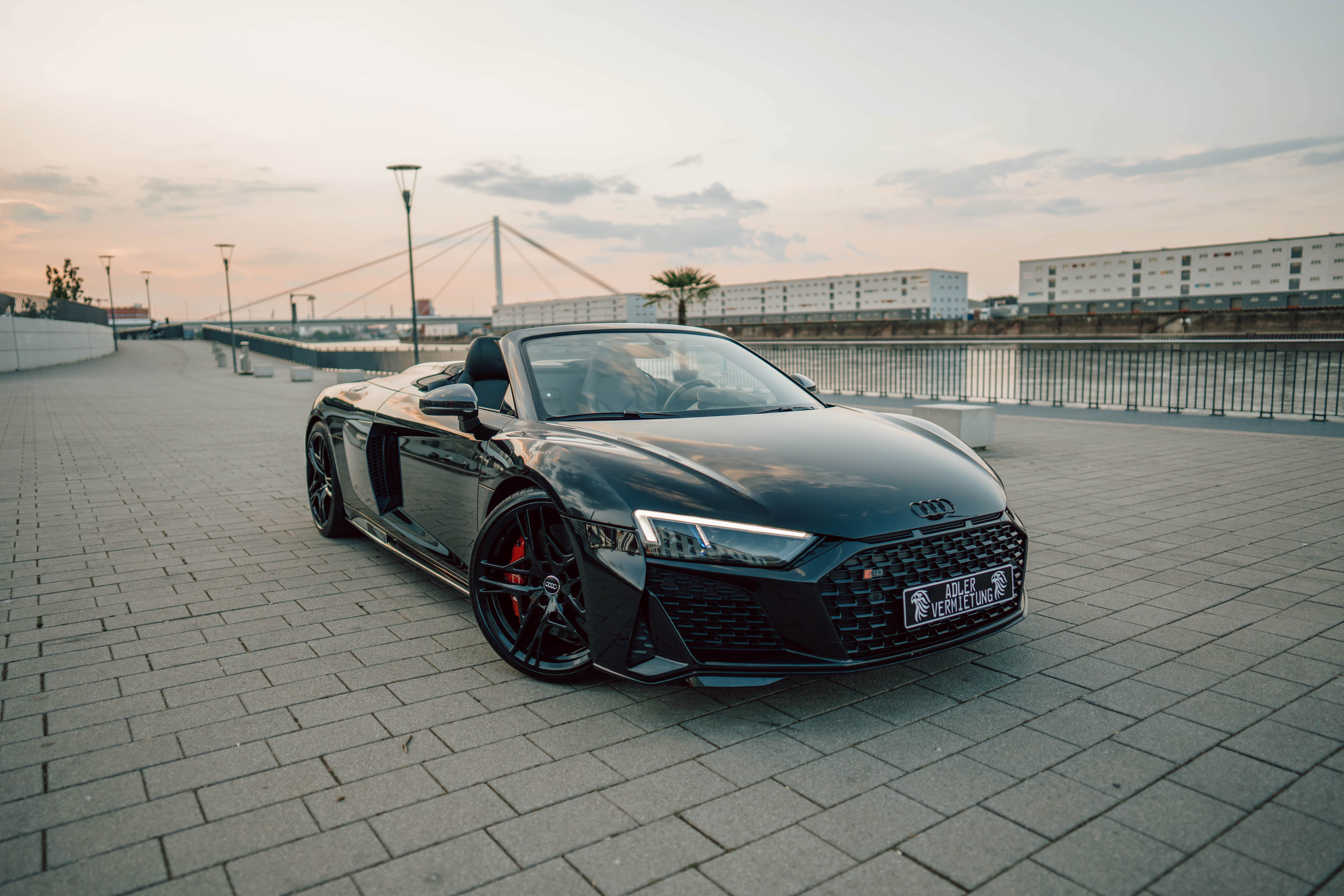 Audi R8 Performance mieten / Winter Angebote / Mercedes C63s AMG Cabrio mieten / Sportwagen mieten / Hochzeitsauto mieten / Ab 18 offers Jahren